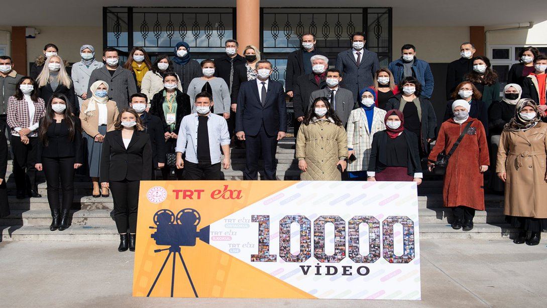 Eba Tv Öğretmenleri 10 Ayda 10.000 Ders Videosu İle Rekora İmza Attı
