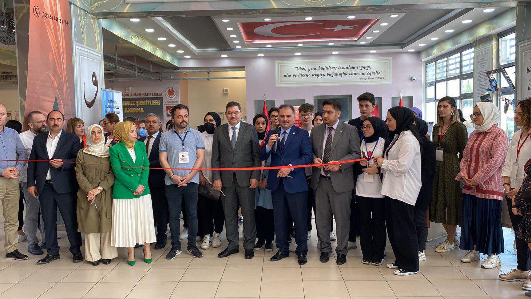 Saray Anadolu İmam Hatip Lisemizin 9.Tübitak 4006 Bilim Fuarı Açılışı Yapıldı.