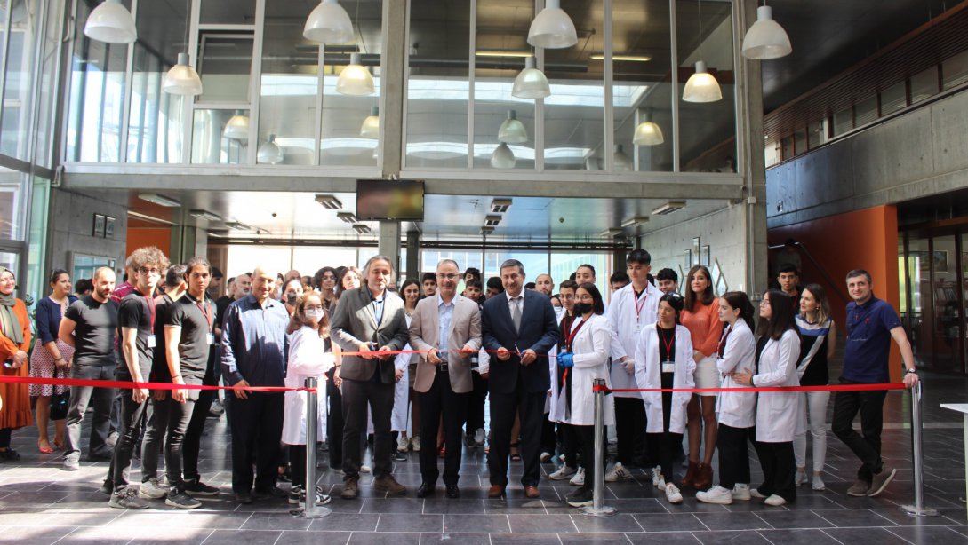 Türkçimento Mesleki ve Teknik Anadolu Lisemizin 9.Tübitak 4006 Bilim Fuarı Açılışı Yapıldı.