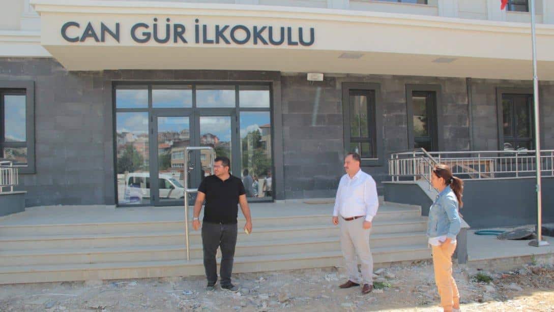 Ümraniye İlçe Milli Eğitim Müdürümüz Sn.Mustafa Özen inşaatı devam eden okullarımızı ziyaret etti.