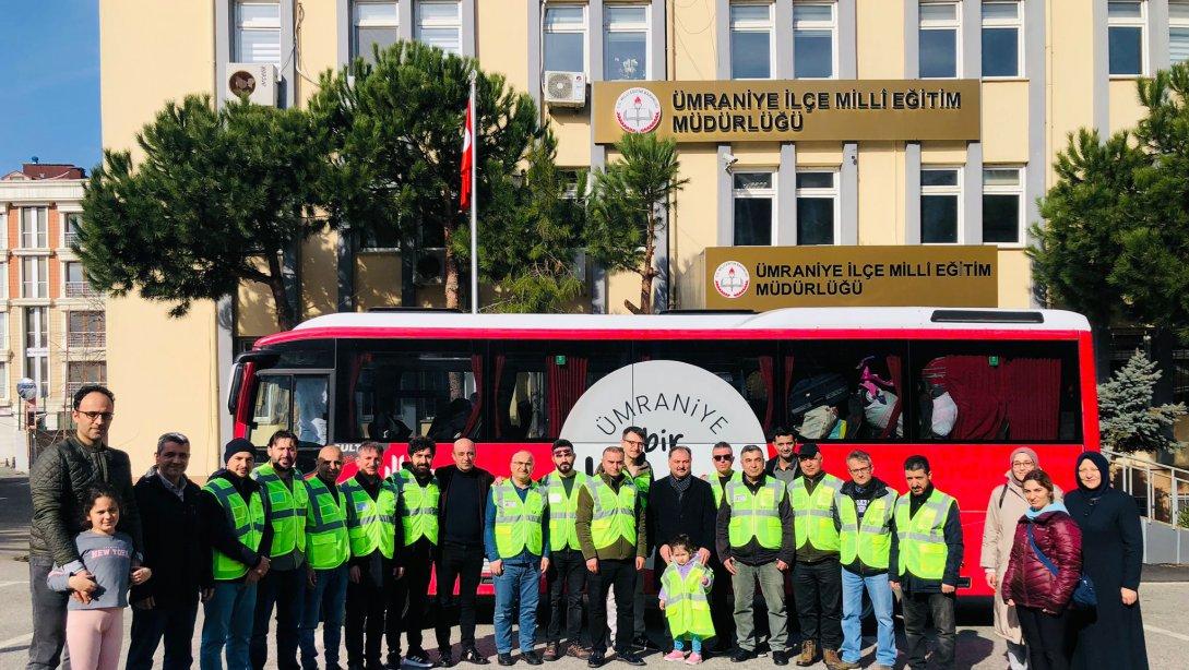 İstanbul İl Millî Eğitim Müdürlüğümüzün Koordinesiyle Deprem Bölgesinde Kurulan Mutfaklarda Görev Alacak Gönüllü İdareci, Öğretmen ve Personelimizi Uğurladık