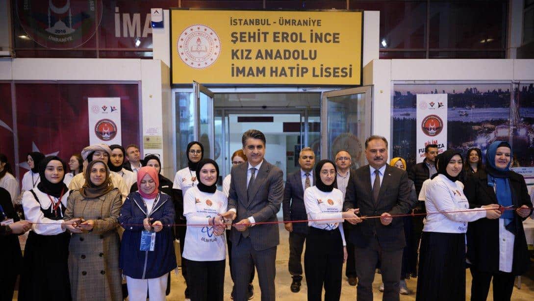 ŞEHİT EROL İNCE KIZ ANADOLU İMAM HATİP LİSEMİZDE TÜBİTAK 4006 BİLİM FUARI AÇILIŞI GERÇEKLEŞTİRİLDİ