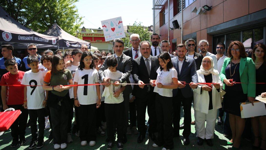 NİHAT SAMİ BANARLI ORTAOKULU'NDA BİLİM,SANAT VE KÜLTÜR FESTİVALİNİN AÇILIŞI YAPILDI